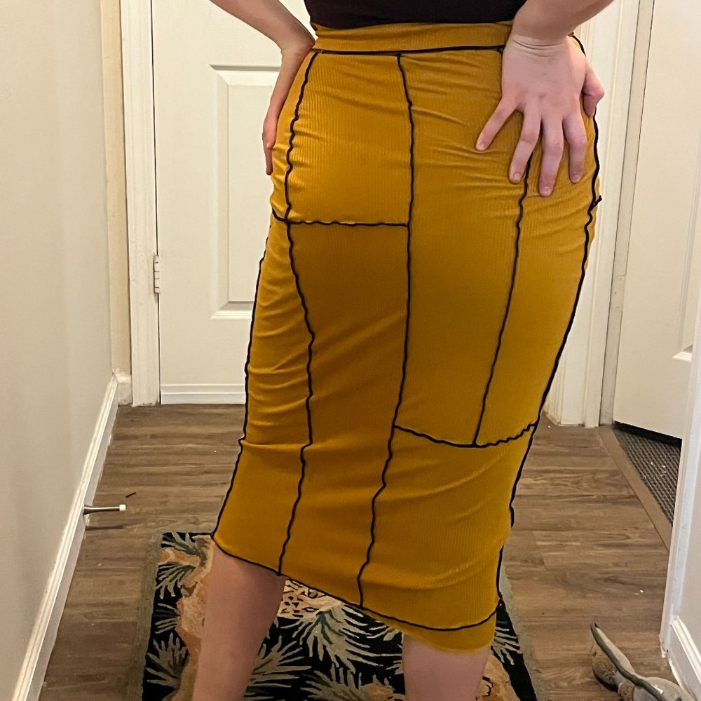 AKIRA Yellow Skirt
